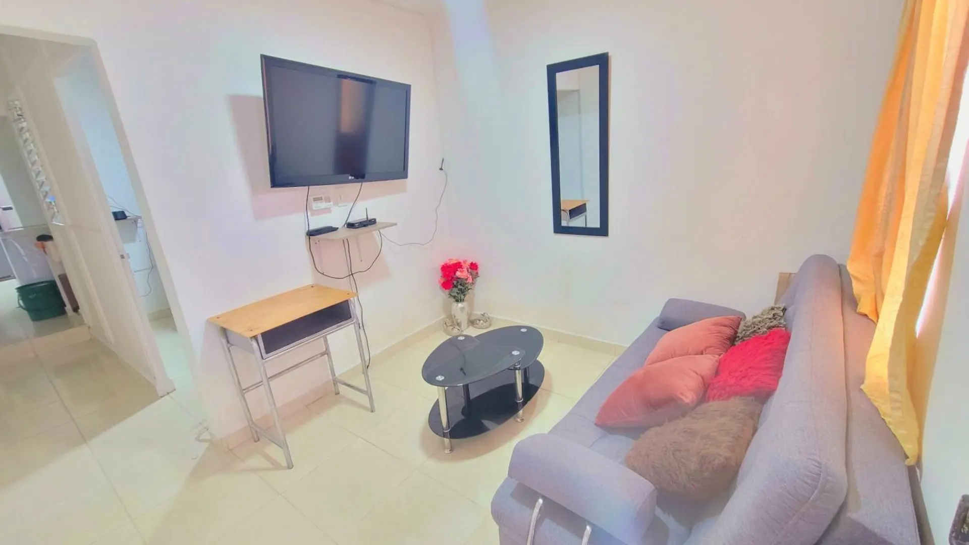 Vivienda Central En Medellin Apartment